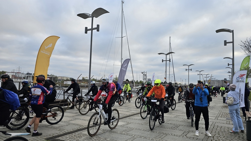 Blisko 500 rowerzystów objechało Zalew Szczeciński