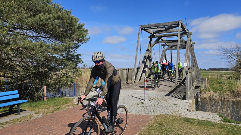 Blisko 500 rowerzystów objechało Zalew Szczeciński