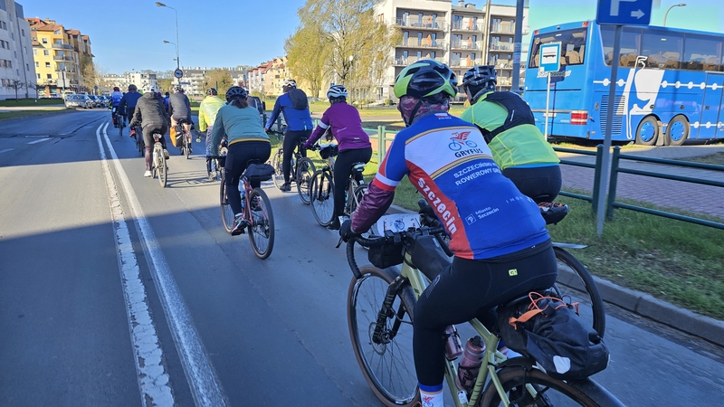 Blisko 500 rowerzystów objechało Zalew Szczeciński