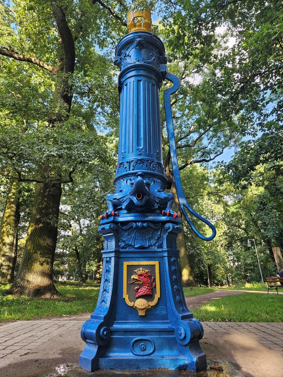 Zabytkowa pompa
