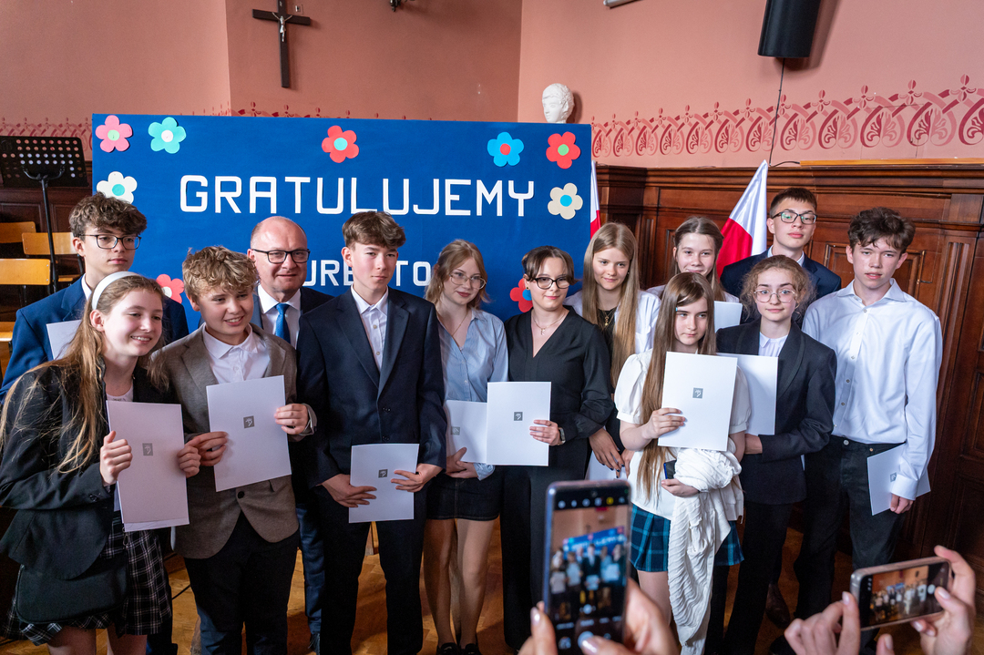 Nagrody Prezydenta Miasta trafiły do uczniów Nagrody Prezydenta Miasta trafiły do uczniów