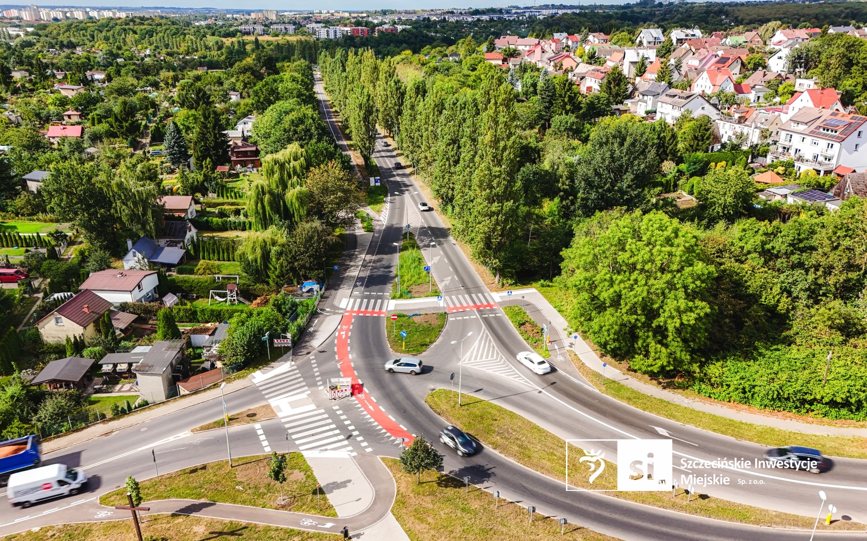 Piesi i rowerzyści mogą korzystać z nowej infrastruktury wzdłuż ulic Obotryckiej i Bogumińskiej w Szczecinie.
