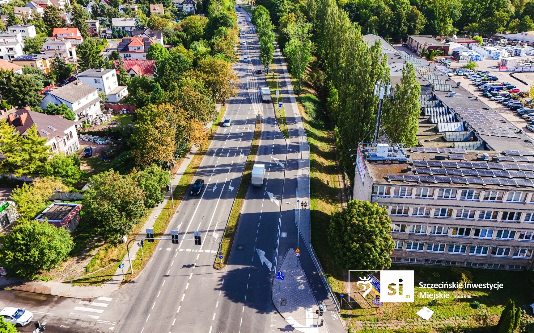 Piesi i rowerzyści mogą korzystać z nowej infrastruktury wzdłuż ulic Obotryckiej i Bogumińskiej w Szczecinie.