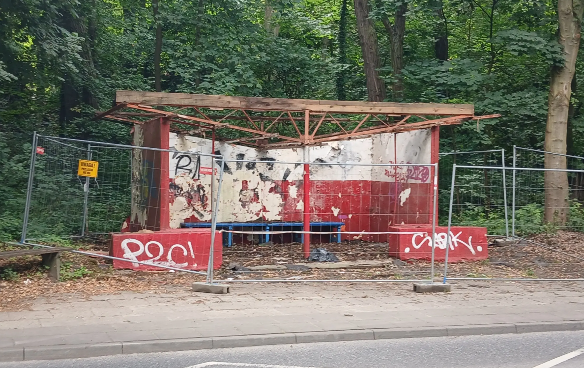 Wiata na przystanku „Grabowa” Wiata na przystanku „Grabowa”