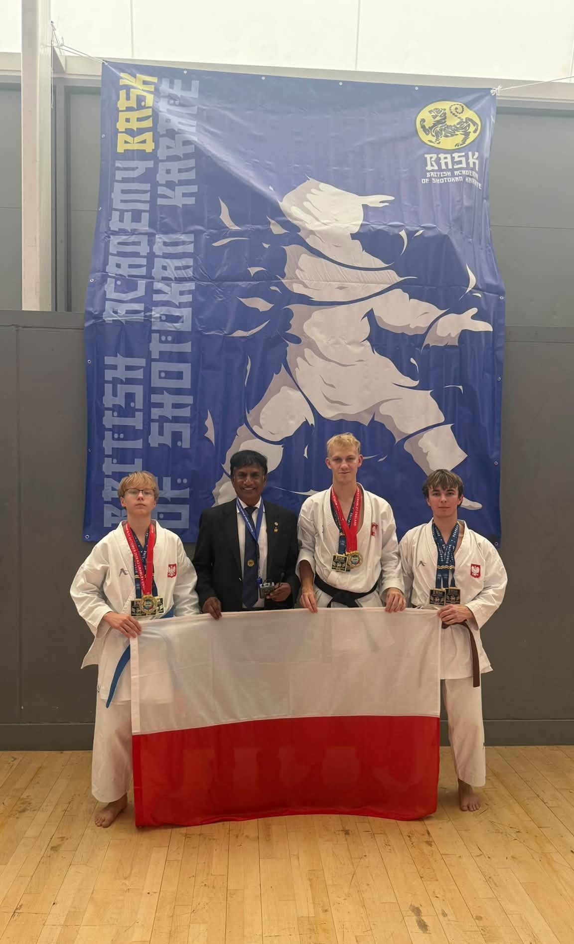 Październik 2026 roku był absolutnie rekordowym miesiącem pod względem startowym dla zawodników szczecińskiego Klubu Karate Bushikan. Październik 2026 roku był absolutnie rekordowym miesiącem pod względem startowym dla zawodników szczecińskiego Klubu Karate Bushikan.