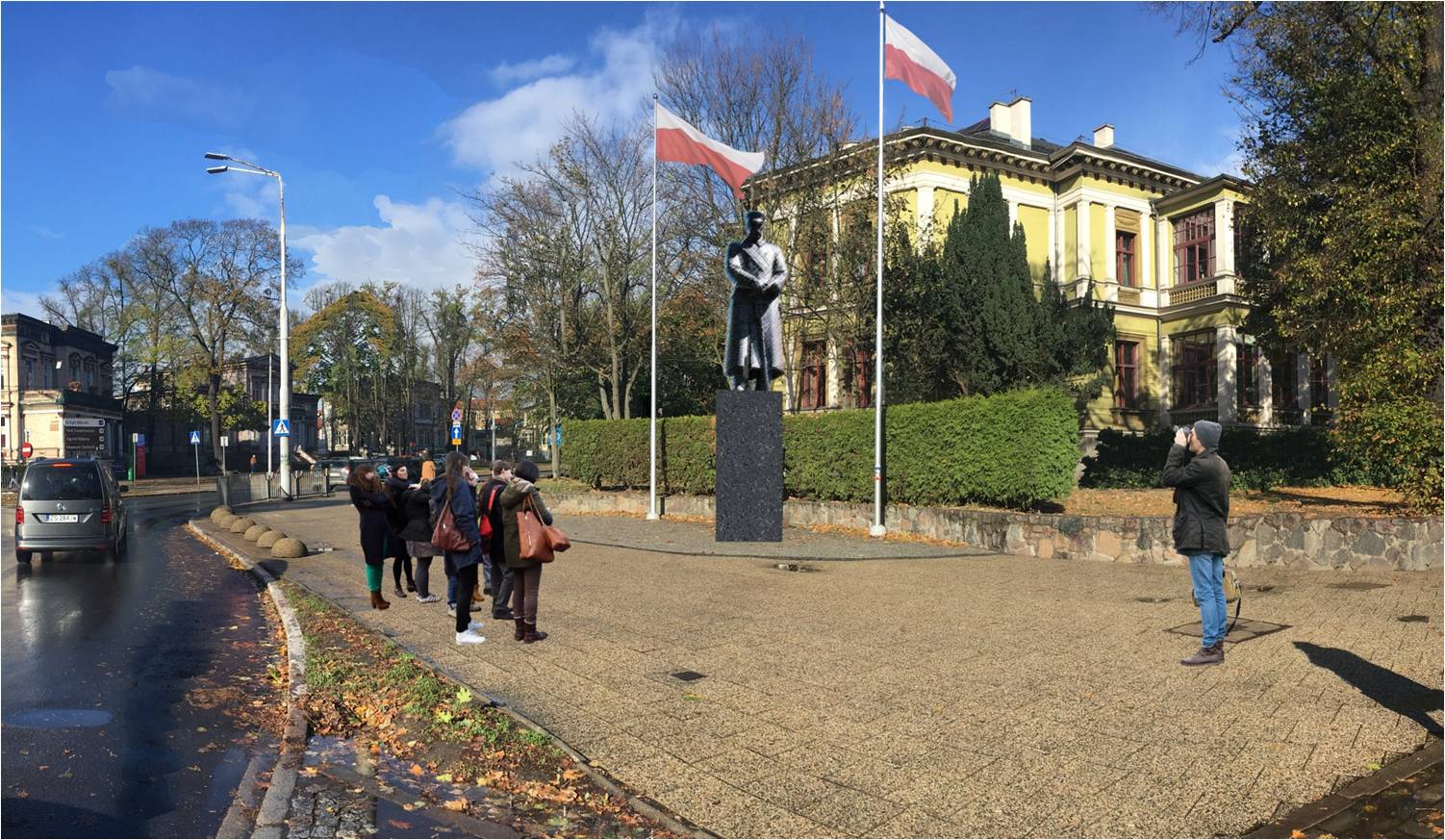 plac Szarych Szeregów (2).jpg