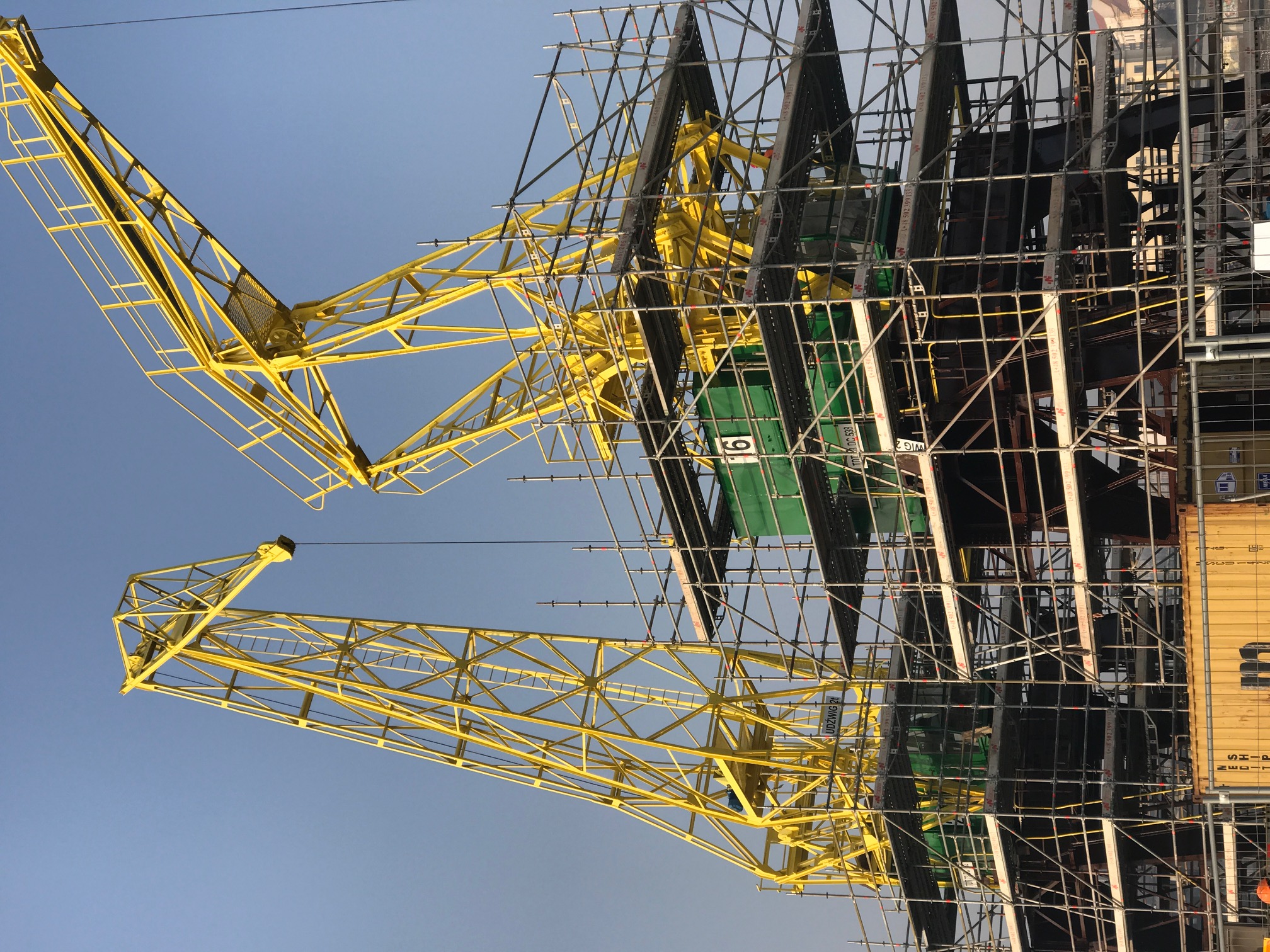 Dźwigozaury zaświecą!