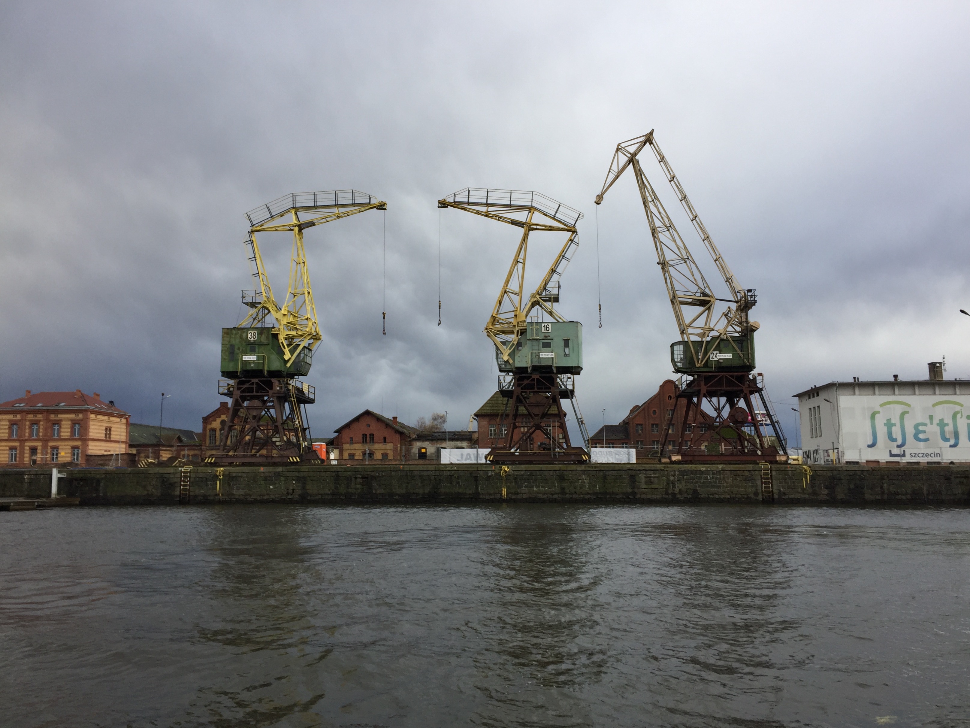 Dźwigozaury zaświecą!