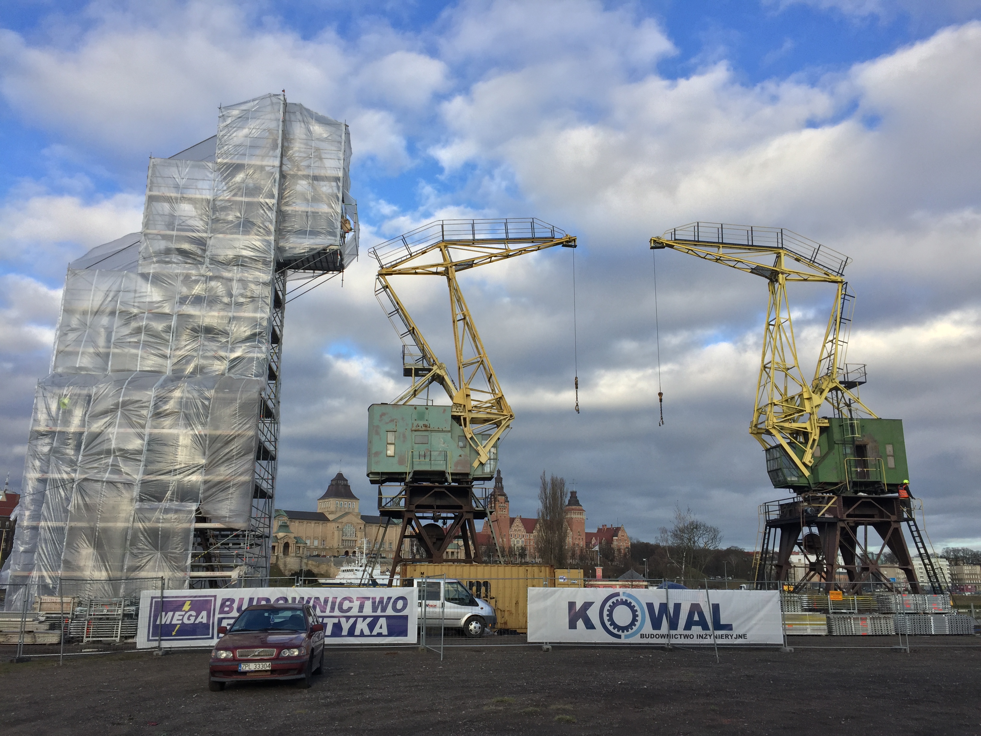 Dźwigozaury zaświecą!