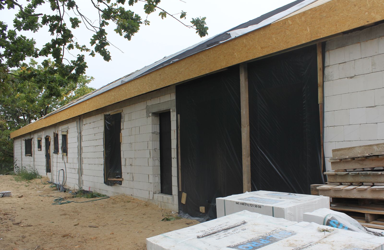 Zaplecze boiska (7).JPG