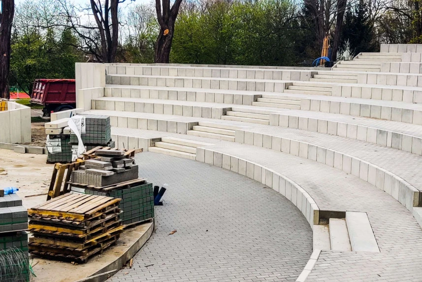 W Żydowcach są już trybuny