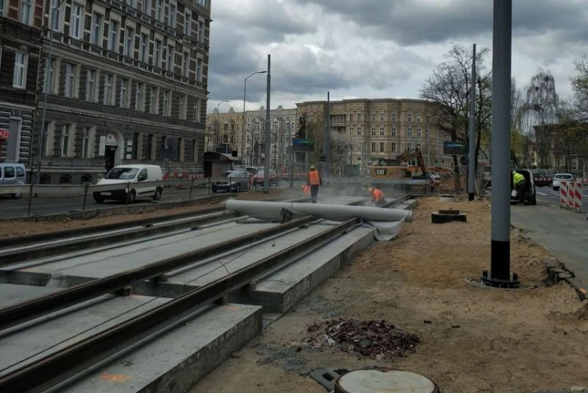 Zmiany na Placu Szarych Szeregów Zmiany na Placu Szarych Szeregów