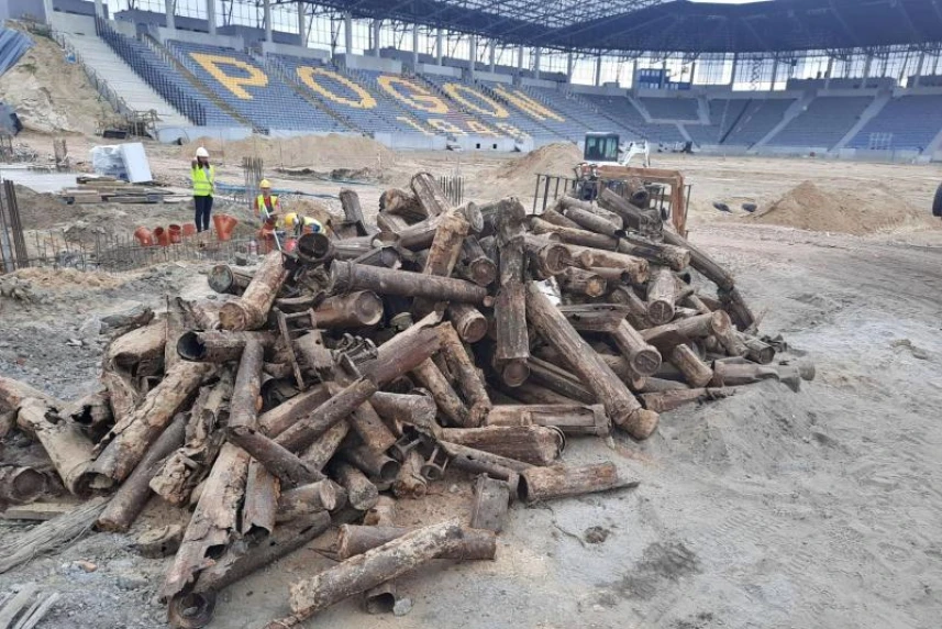 More than a thousand surprising finds discovered at the Municipal Stadium construction site