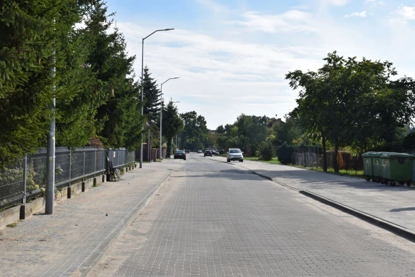 Dobiegają końca prace przy przebudowie ulic w Dąbiu Dobiegają końca prace przy przebudowie ulic w Dąbiu