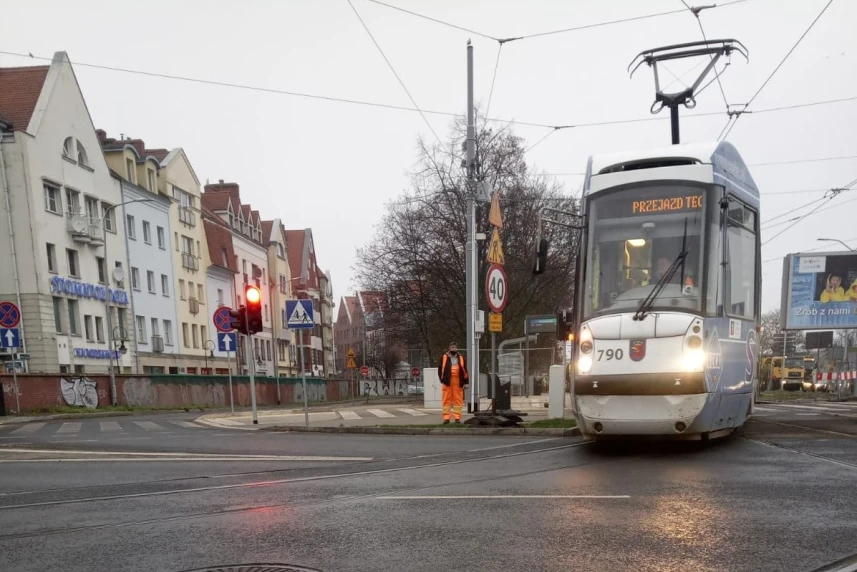 Od 12.12.2020 przywrócony zostanie ruch tramwajowy w ciągu ul. Nabrzeże Wieleckie.
