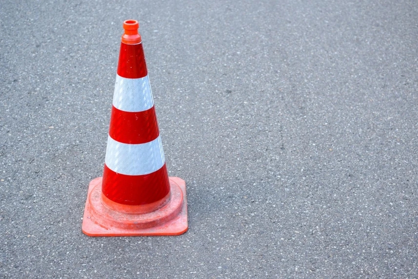 Na czas przebudowy sieci podziemnych wystąpią utrudnienia w ruchu. Na czas przebudowy sieci podziemnych wystąpią utrudnienia w ruchu.