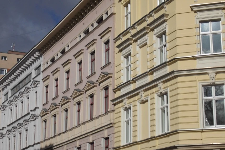 Lokale zlokalizowane są w kamienicach przy ulicach Śląskiej 51-54, oraz Obrońców Stalingradu 23.