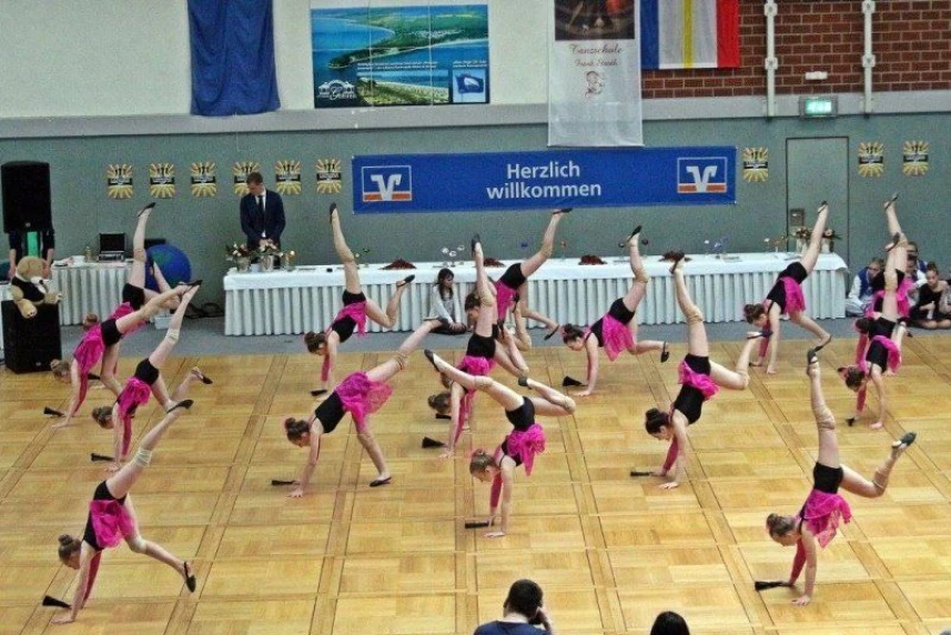 Sukcesy pałacowych tancerek Sukcesy pałacowych tancerek