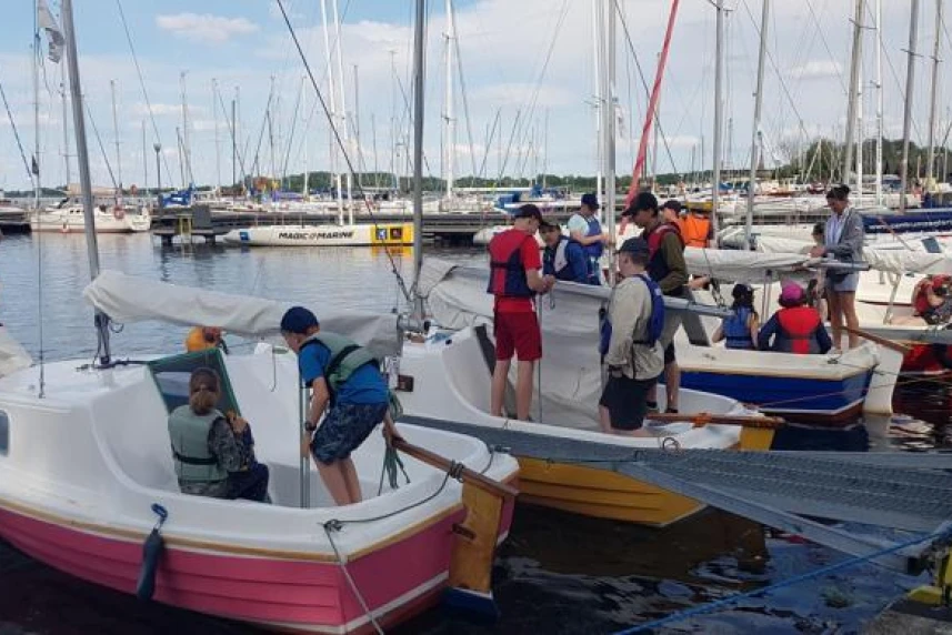 Sailing holidays with the Sailing Centre