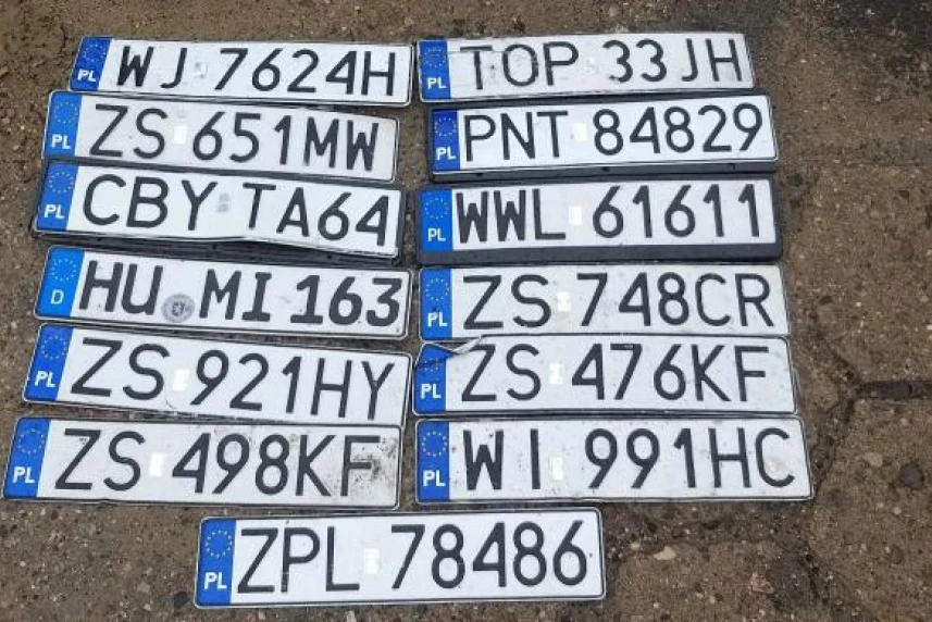 Achtung! Verlorengegangene Kennzeichen können bei der  Stadtpolizei abgeholt werden