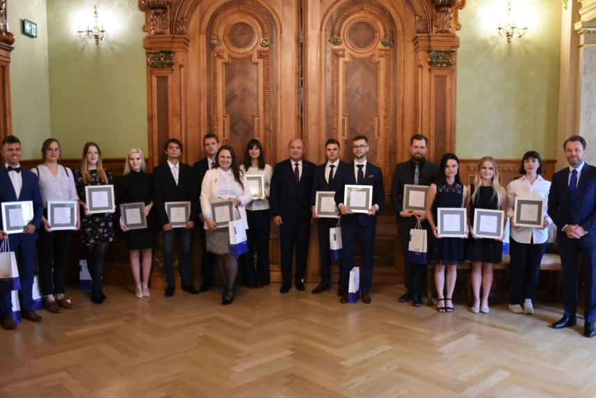Stypendia dla najlepszych studentów i doktorantów przyznane