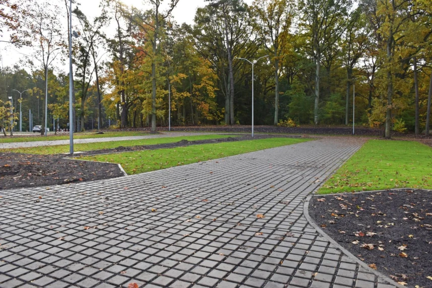 Węzeł Głębokie – parking leśny otwarty Węzeł Głębokie – parking leśny otwarty