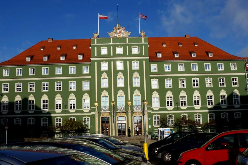 Statuty rad osiedli, rozstrzygnięcie wojewody, komentarz