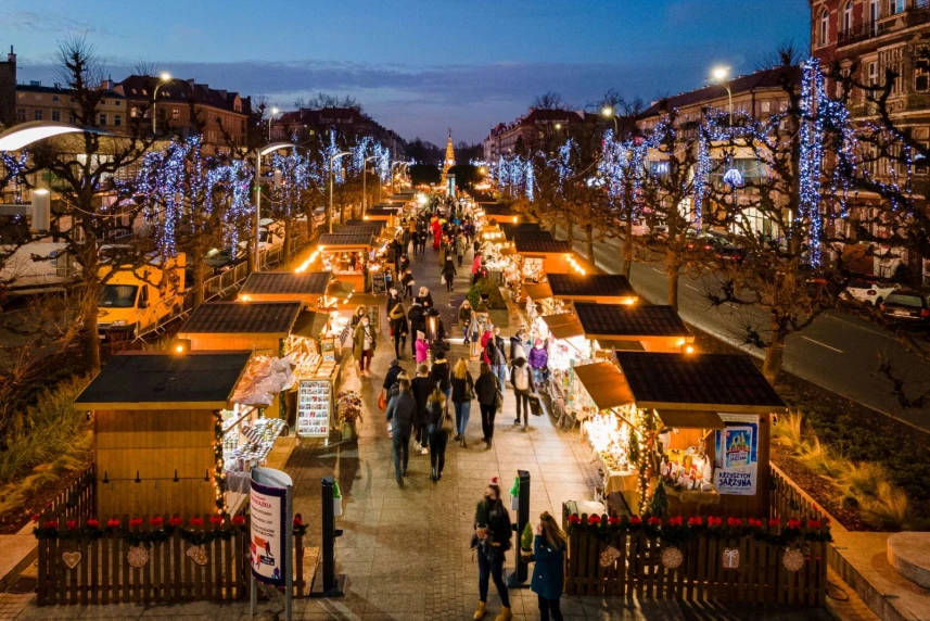 To już ostatni weekend Szczecińskiego Jarmarku Bożonarodzeniowego To już ostatni weekend Szczecińskiego Jarmarku Bożonarodzeniowego