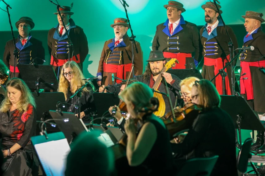 Etnofonie kurpiowskie w Święta Bożego Narodzenia w Filharmonii w Szczecinie Etnofonie kurpiowskie w Święta Bożego Narodzenia w Filharmonii w Szczecinie
