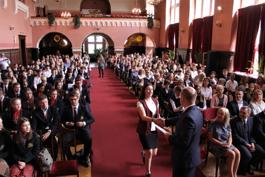 Najzdolniejsi uczniowie nagrodzeni