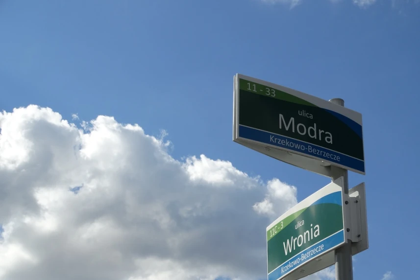 Nowe tabliczki z nazwami ulic na osiedlu Majowe