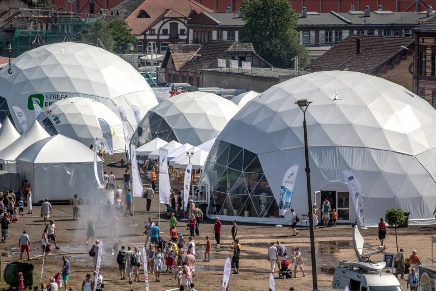 Sferyczne kopuły znów na Łasztowni