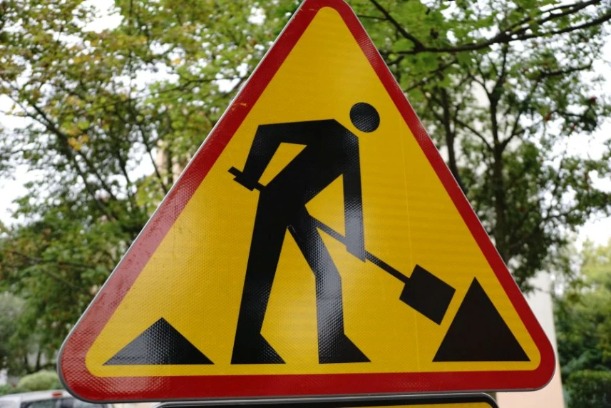 Chodniki, ścieżka i nowa jezdnia