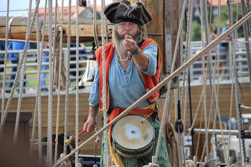 PEŁEN RELAKS NA ZLOCIE ŻAGLOWCÓW