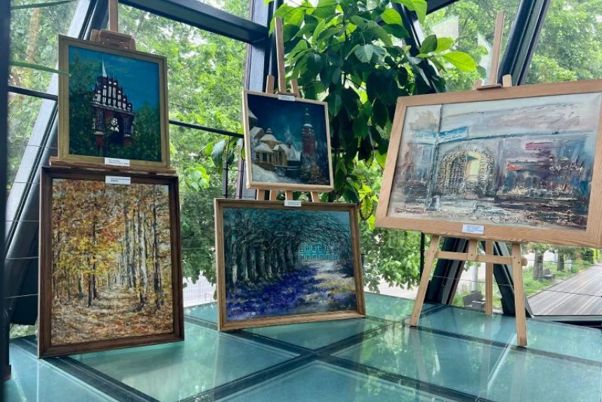 The Tourist Information Centre is hosting a painting exhibition entitled “My City – Szczecin”