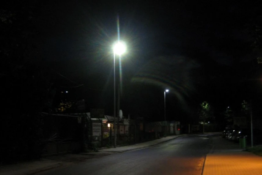 Kolejne ulice oświetlone