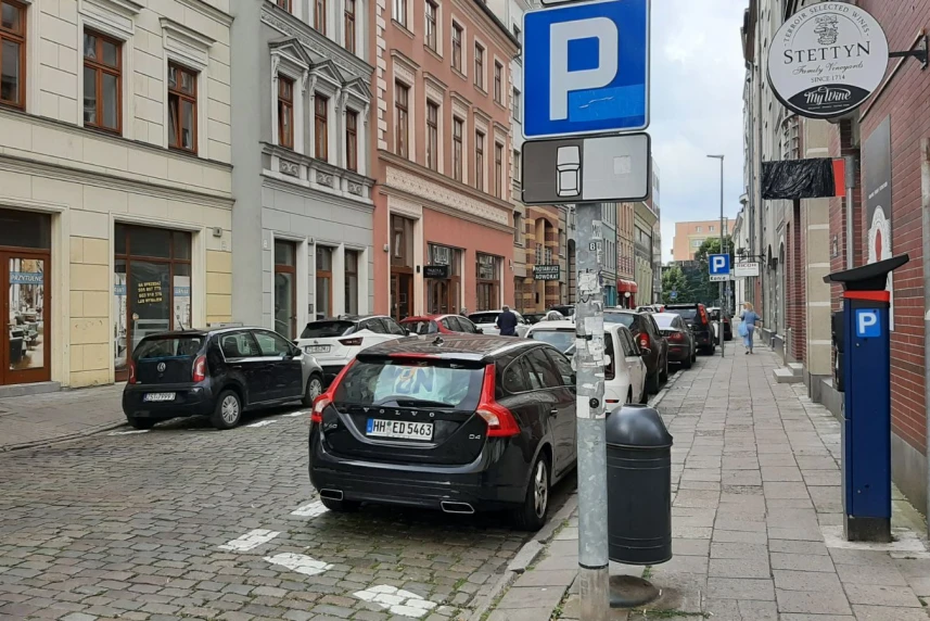 Koniec parkingowej samowolki na górnym tarasie Starego Miasta