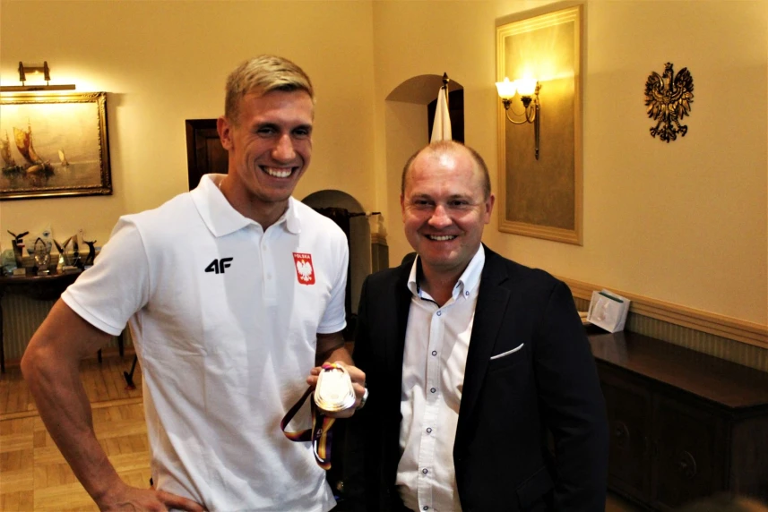 Z podium Mistrzostw Świata do gabinetu prezydenta