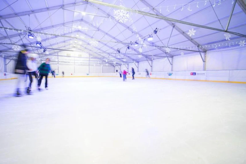 The ice rink on Szafera Street has been opened, with the price list and opening hours announced.