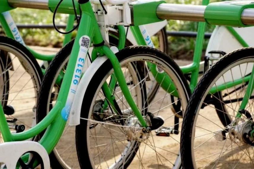 Stacja Iwaszkiewicza-Andrzejewskiego odjeżdża od peletonu