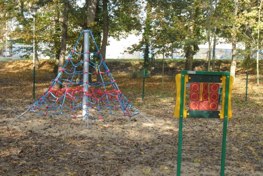 Niespodzianka dla dzieci. Rozbudowali plac zabaw