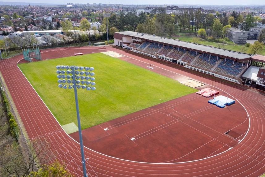 Aktywni z MOSRiR. Na halę, boisko i stadion za darmo