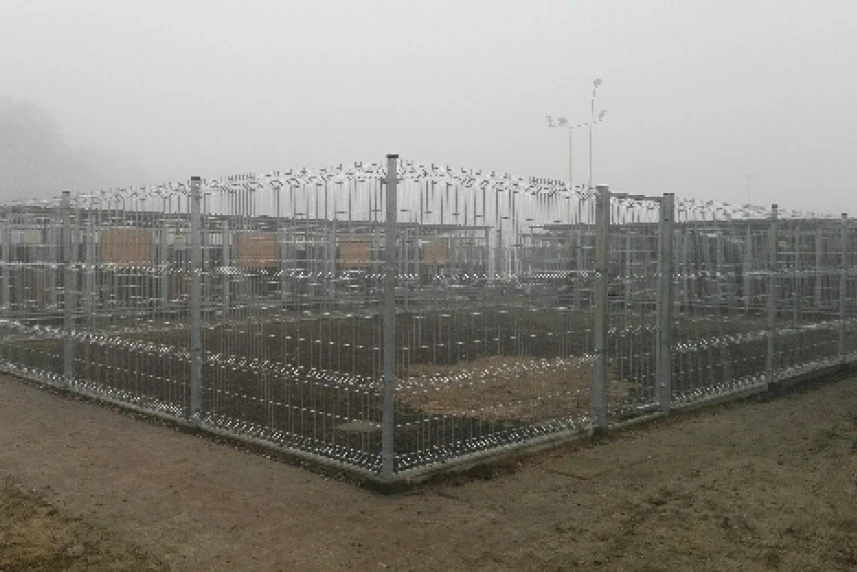 Nowy wybieg dla psów w schronisku