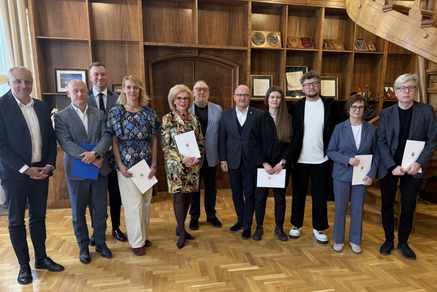 W Szczecinie powołano Prezydencką Radę Kultury. W Szczecinie powołano Prezydencką Radę Kultury.