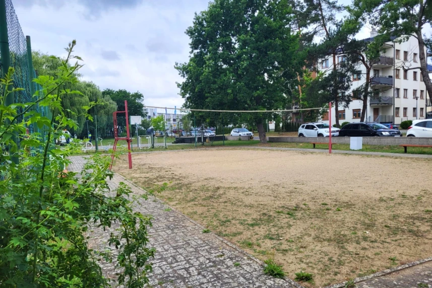 Nowe miejsce do zabawy i odpoczynku powstanie przy ulicy Kołbackiej w Płoni Nowe miejsce do zabawy i odpoczynku powstanie przy ulicy Kołbackiej w Płoni
