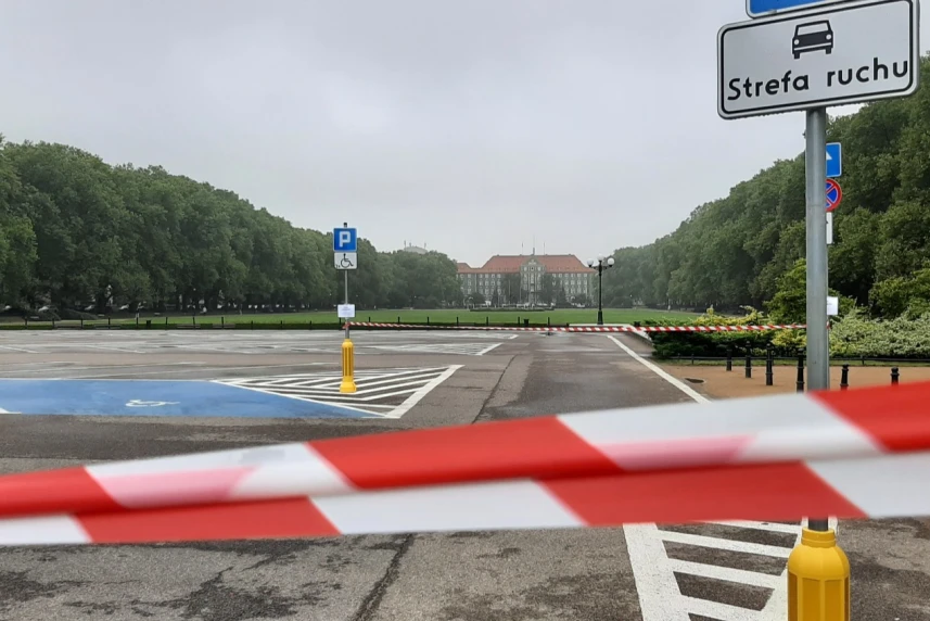 W piątek i sobotę Płatny Parking Jasne Błonia jest niedostępny W piątek i sobotę Płatny Parking Jasne Błonia jest niedostępny