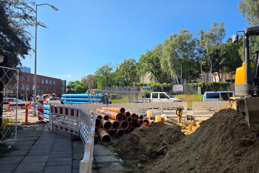 Prace na ulicy Kadłubka na Niebuszewie. Prace na ulicy Kadłubka na Niebuszewie.