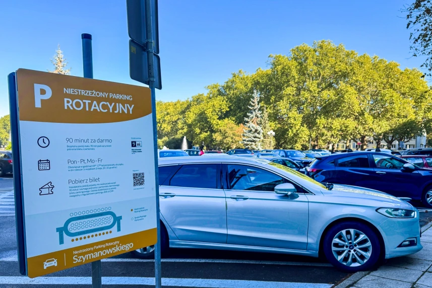 Parking rotacyjny pod UM już działa