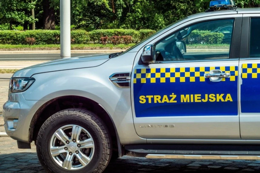 Samochód straży miejskiej Samochód straży miejskiej