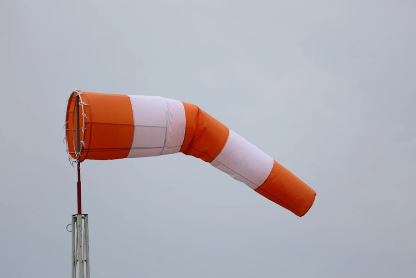 Rękaw lotniczy wskazujący siłę wiatru Rękaw lotniczy wskazujący siłę wiatru